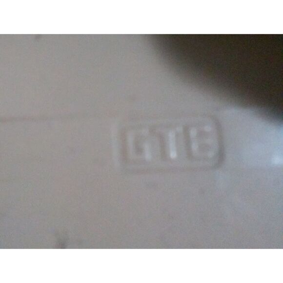 Vintage GTE Desk Phone Push Button Made in USA - Picture 8 of 8